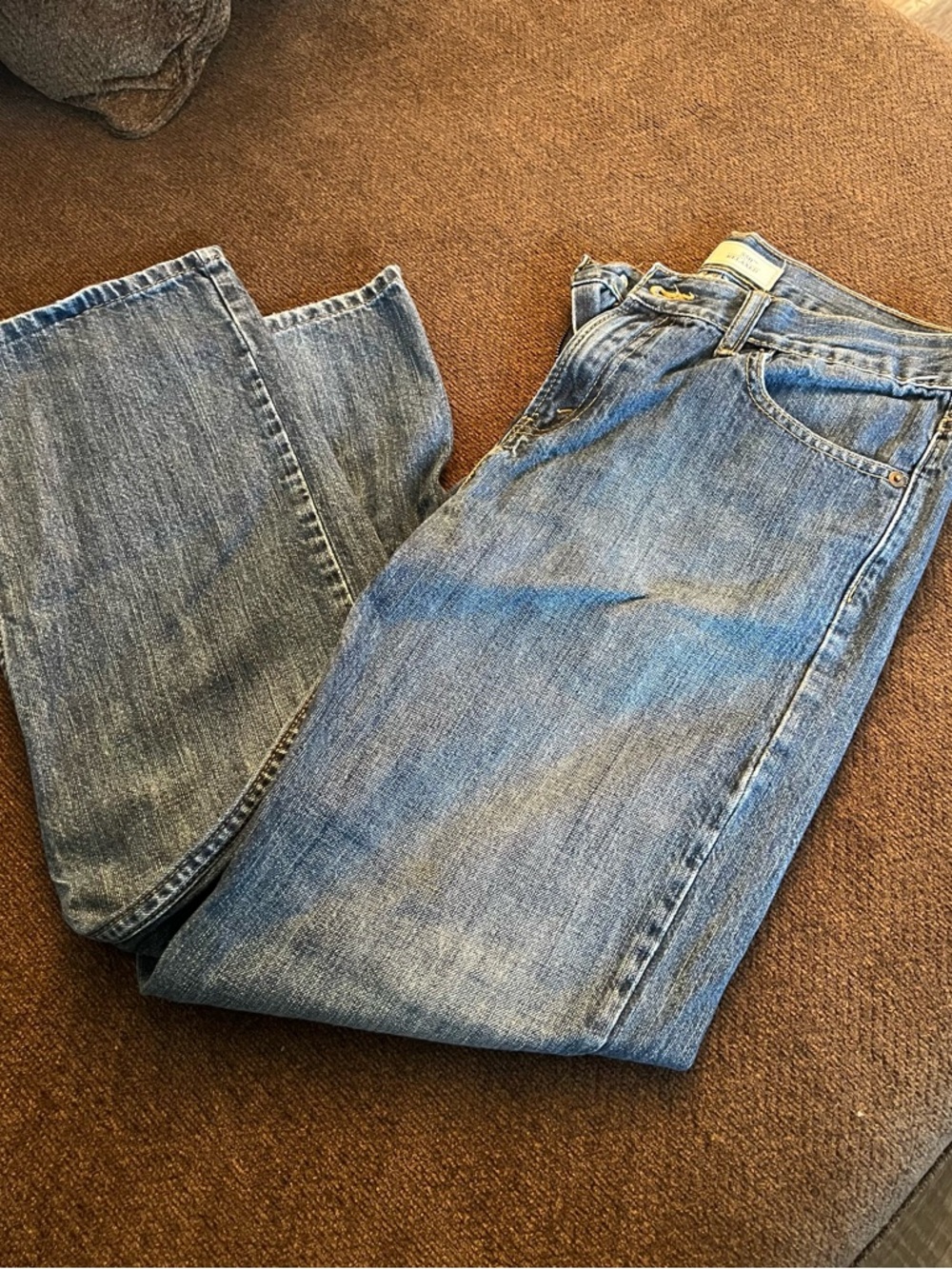 Levi's 550 women’s Relaxed Fit medium Blue Denim Jeans